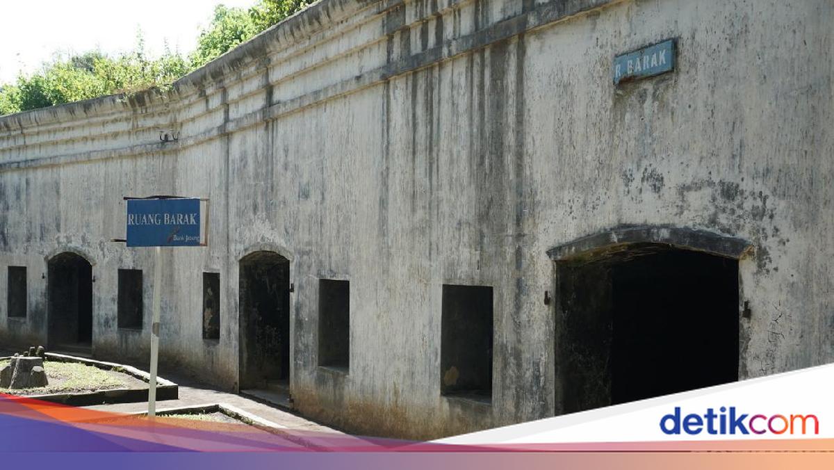 Mengapa Tirtamas Indah Jadi 'Surga' Berenang Keluarga di Cilacap?