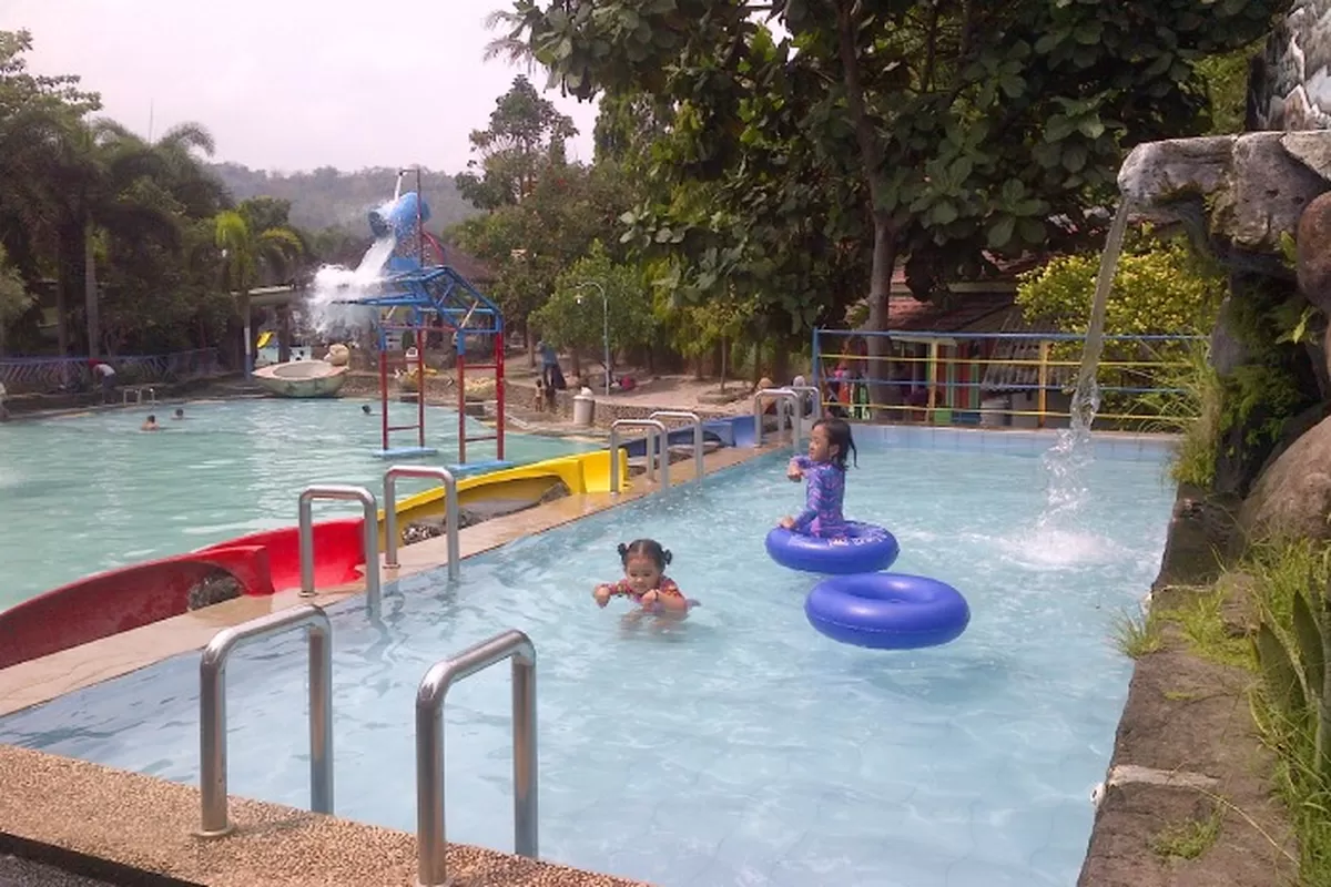 Mengapa Water Park Tirtamas Indah Jadi Teman Setia Liburan Keluarga di Cilacap?